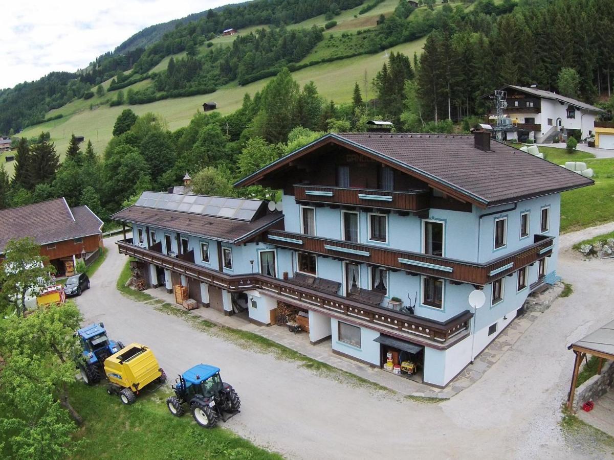 Spacious Apartment With Close To Skiing Points Mittersill Buitenkant foto
